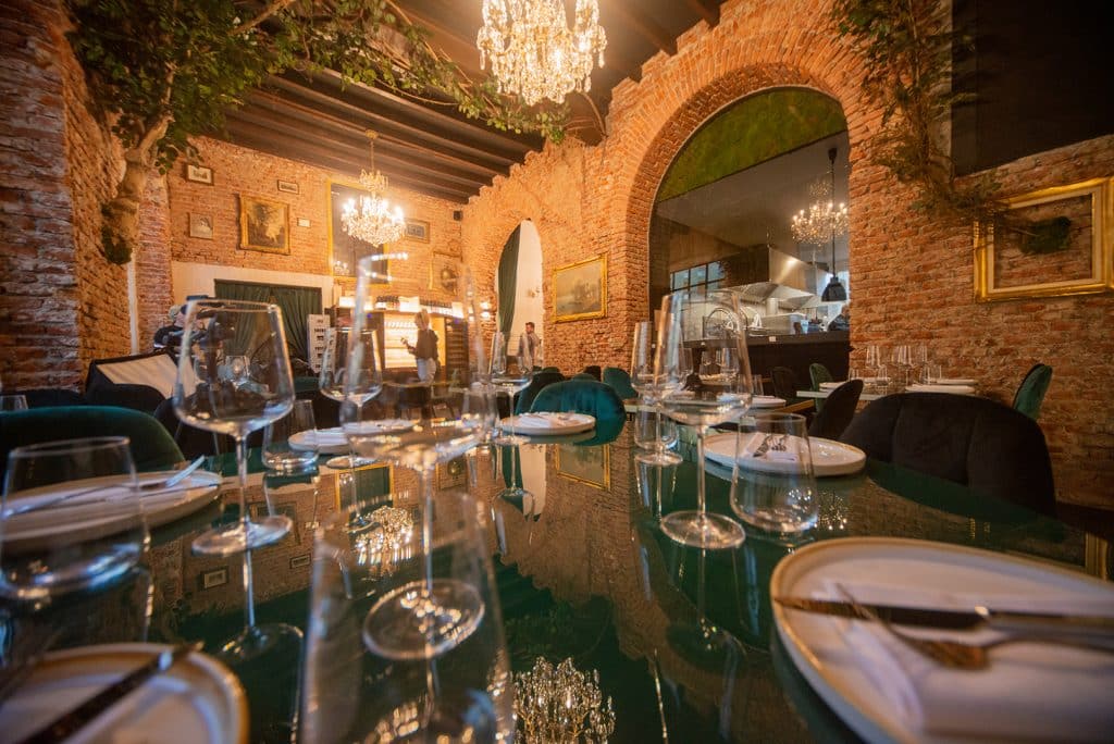 337297835_926515878488347_4117901333404027404_n