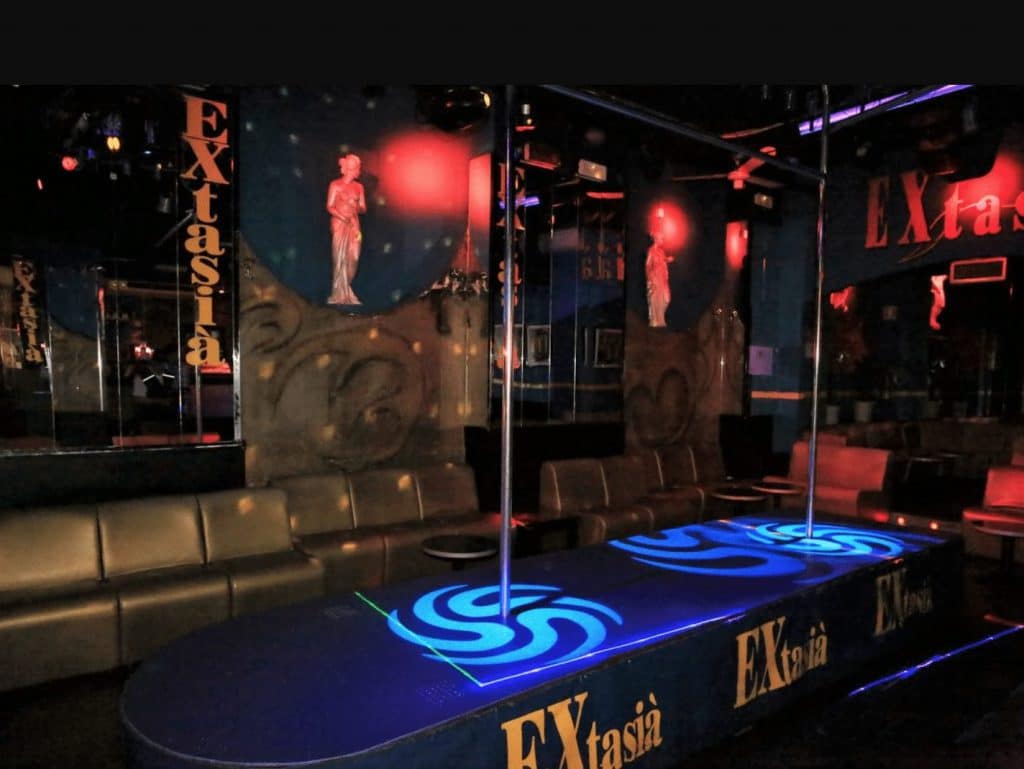 EXTASIA-DISCO-TOPLESS-Club-Milano-Italy