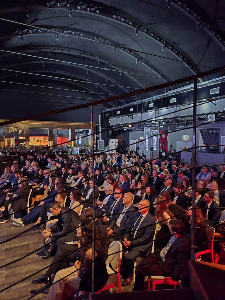 WhatsApp Image 2025-11-06 at 11.54.00 (4)