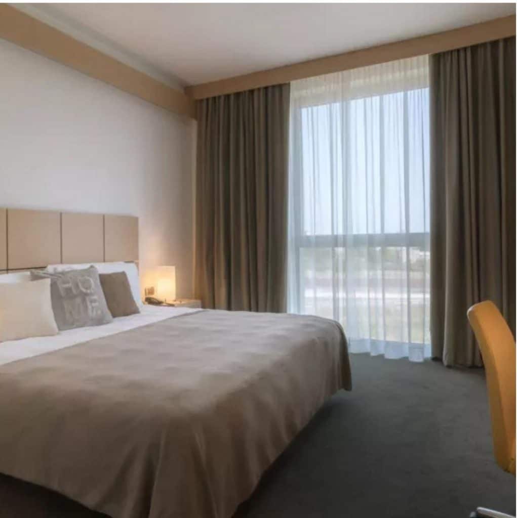 WhatsApp Image 2025-12-11 at 18.52.45 (1)